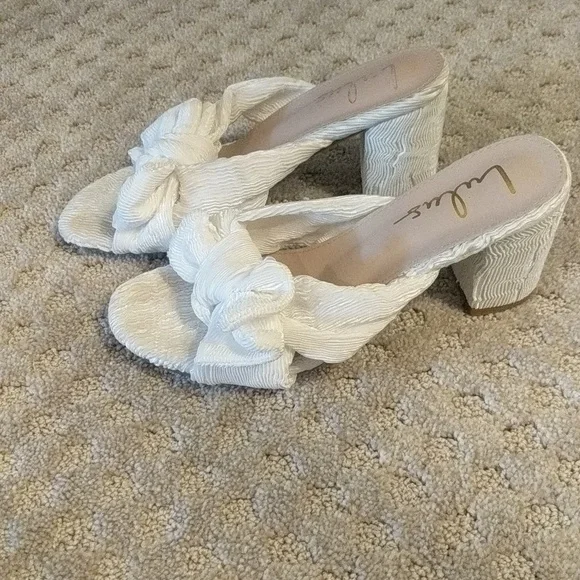 LuLus Dorothea Ivory Kodded kitten heel - Picture 2 of 8